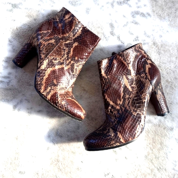Sam Edelman Rust Python Snakeskin Ankle Boot Booties - Picture 2 of 9